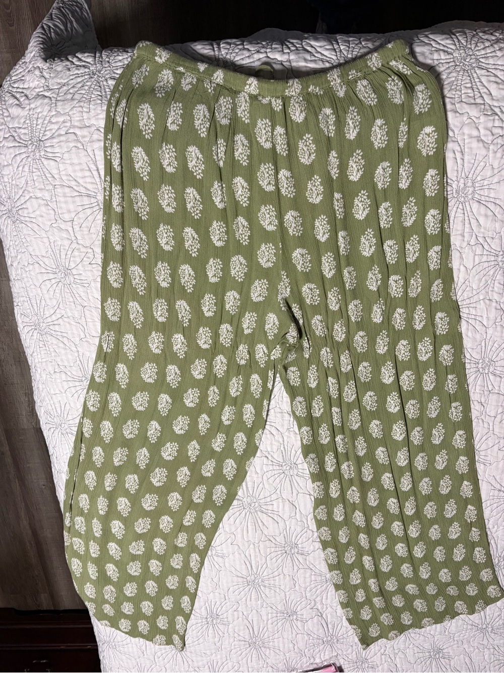 Lightweight Olive Green Printed Wide-Leg Pants
